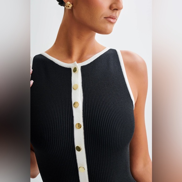 🖤🤍🖤 RARE! MESHKI “SAWYER”
Sleeveless Buttoned Maxi Dress - Black/White
XXS - Picture 4 of 7